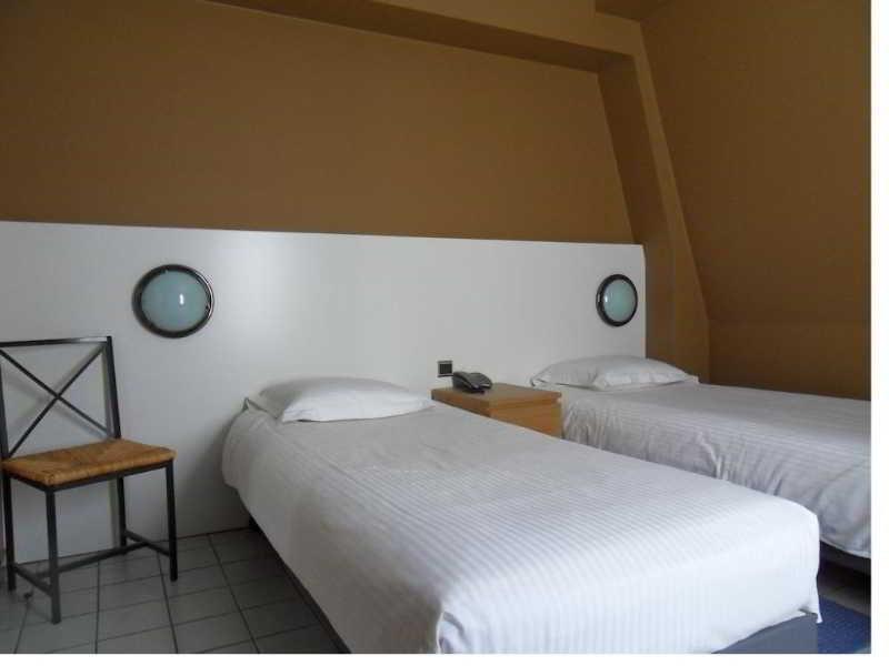 Hotel Lambeau Etterbeek Εξωτερικό φωτογραφία