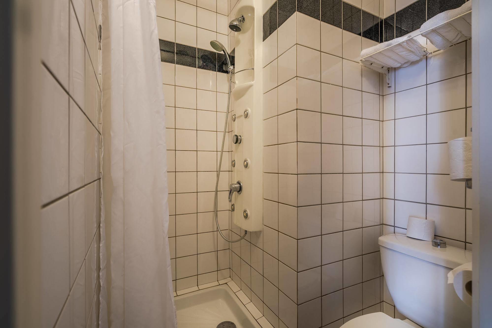 Hotel Lambeau Etterbeek Εξωτερικό φωτογραφία