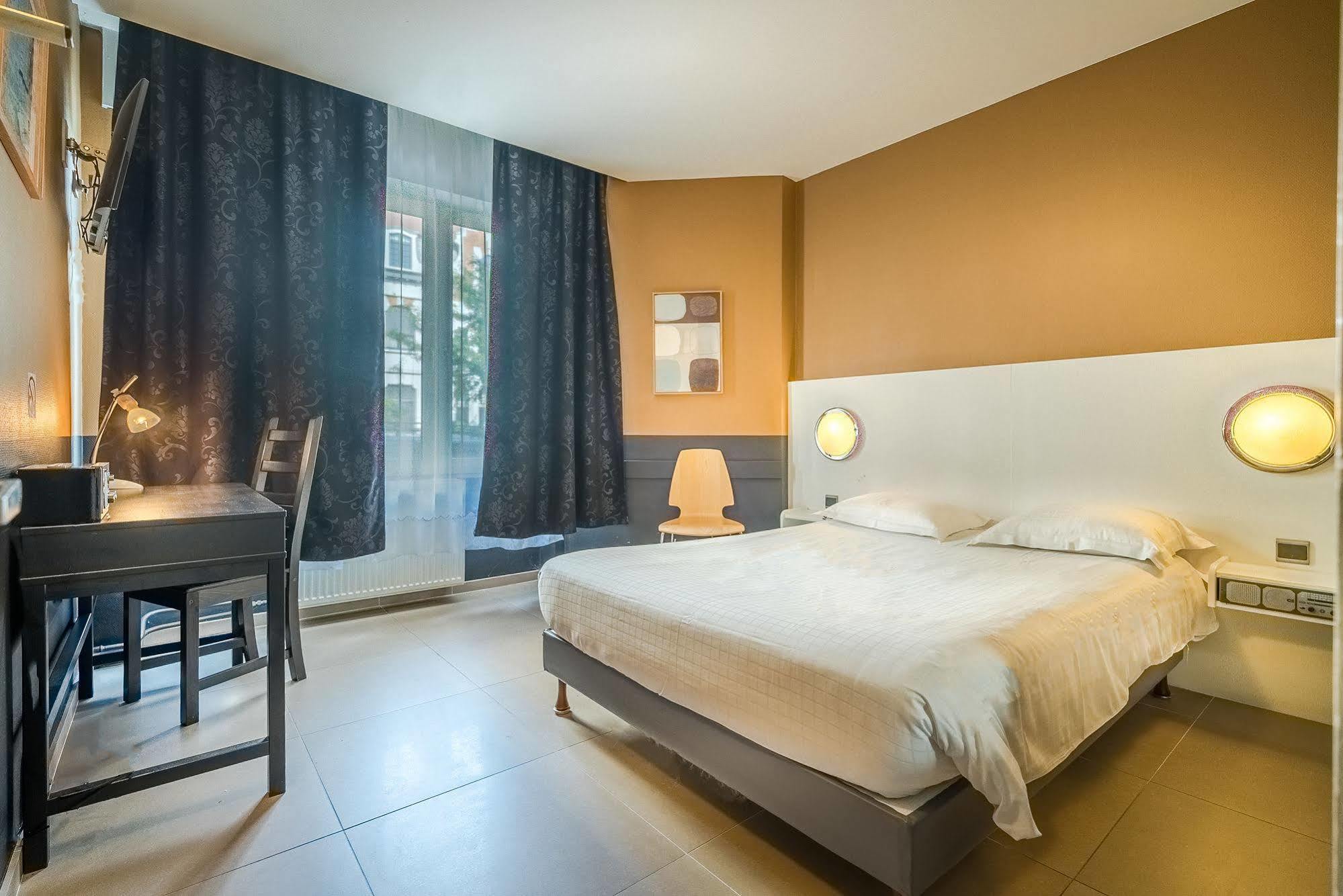 Hotel Lambeau Etterbeek Εξωτερικό φωτογραφία