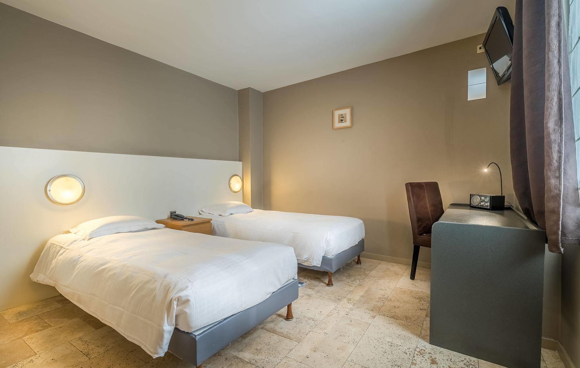Hotel Lambeau Etterbeek Εξωτερικό φωτογραφία